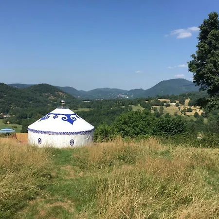 Yourte Sobaka Remote Yurt In The Mountains Bed and Breakfast